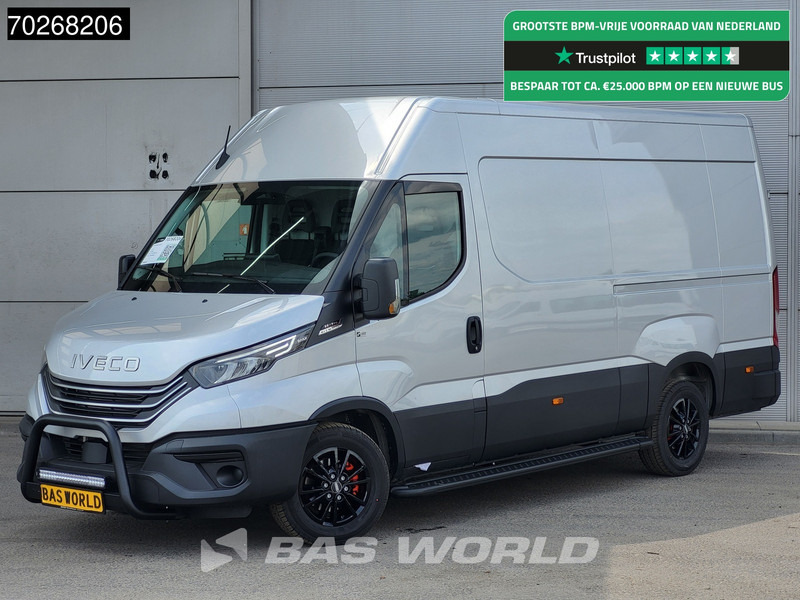 Iveco Daily 35S21 3.0L Automaat Black Edition L2H2 LED ACC Airco Camera 3,5t Trekgewicht Parkeersensoren L2 12m3 Airco - Kaubik: pilt 1 Iveco Daily 35S21 3.0L Automaat Black Edition L2H2 LED ACC Airco Camera 3,5t Trekgewicht Parkeersensoren L2 12m3 Airco - Kaubik: pilt 1