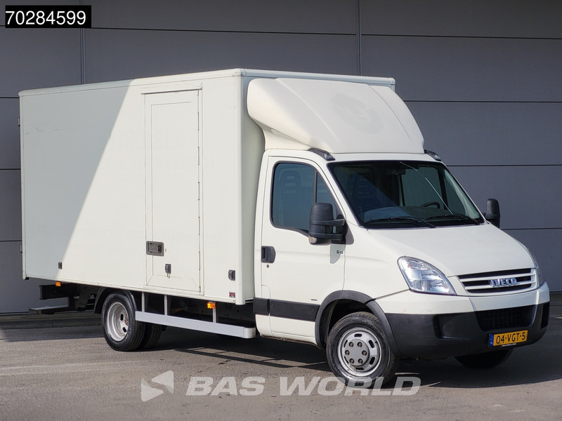Iveco Daily 40C15 3.0L Bakwagen met achterdeuren APK 04-26 Trekhaak Koffer Meubelbak 19m3 Trekhaak - Tarbesõiduk furgoon: pilt 5 Iveco Daily 40C15 3.0L Bakwagen met achterdeuren APK 04-26 Trekhaak Koffer Meubelbak 19m3 Trekhaak - Tarbesõiduk furgoon: pilt 5