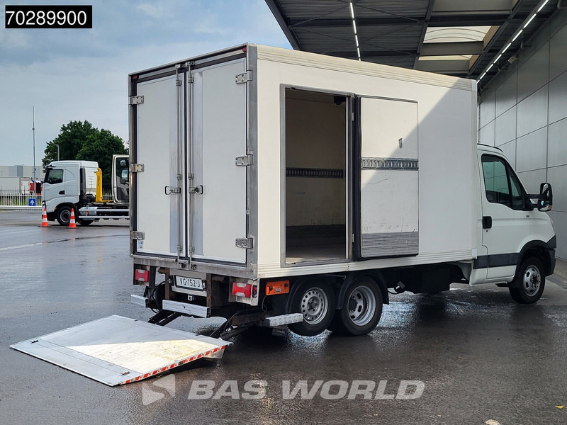 Iveco Daily 40C15 BE-Combi 75Plus Koelwagen Laadklep Carrier Xarios 350 Zijdeur Achterdeuren Airco Cruise Camera Koel Koeler Kühl Kühler Küh - Tarbesõiduk külmik: pilt 3 Iveco Daily 40C15 BE-Combi 75Plus Koelwagen Laadklep Carrier Xarios 350 Zijdeur Achterdeuren Airco Cruise Camera Koel Koeler Kühl Kühler Küh - Tarbesõiduk külmik: pilt 3