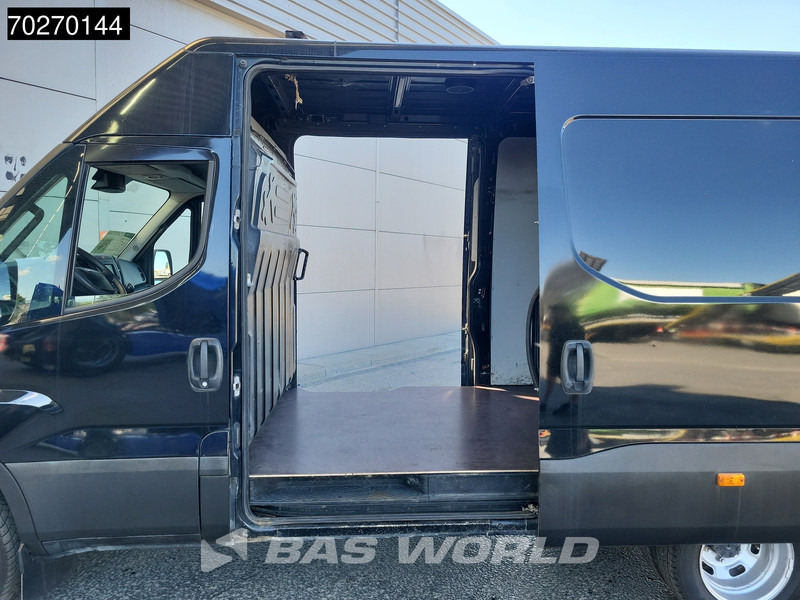Iveco Daily 50C18 3.0L 180PK Dubbellucht 2x Schuifdeur L2H2 Euro6 Camera Airco Cruise L2 12m3 Airco Cruise control - Kaubik: pilt 3 Iveco Daily 50C18 3.0L 180PK Dubbellucht 2x Schuifdeur L2H2 Euro6 Camera Airco Cruise L2 12m3 Airco Cruise control - Kaubik: pilt 3