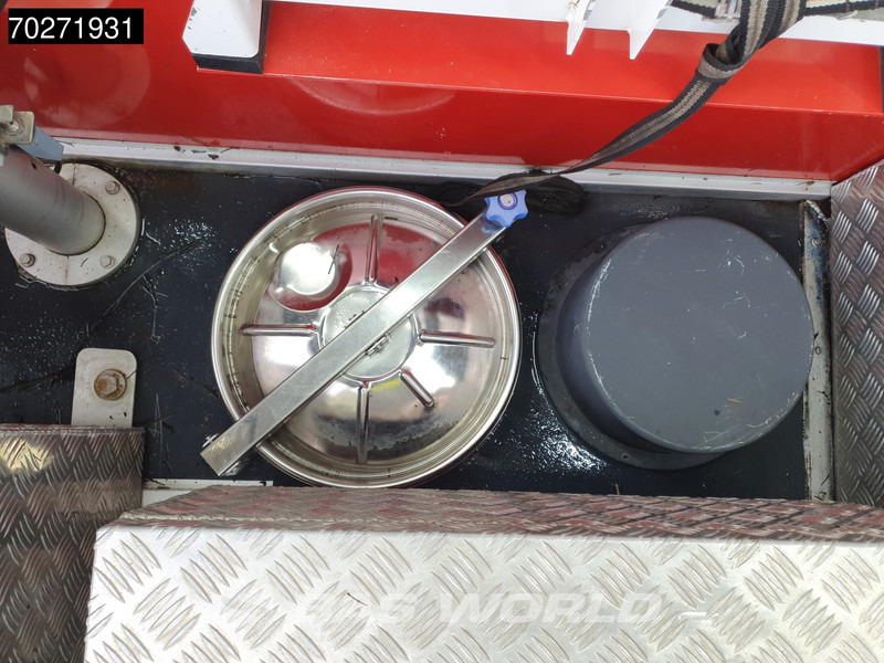 Iveco Daily 70C17 4x4 Achleitner Firetruck Brandweerwagen AWD Allrad Camper 1200liter Airco Dubbel cabine Trekhaak Cruise control liising Iveco Daily 70C17 4x4 Achleitner Firetruck Brandweerwagen AWD Allrad Camper 1200liter Airco Dubbel cabine Trekhaak Cruise control: pilt 16