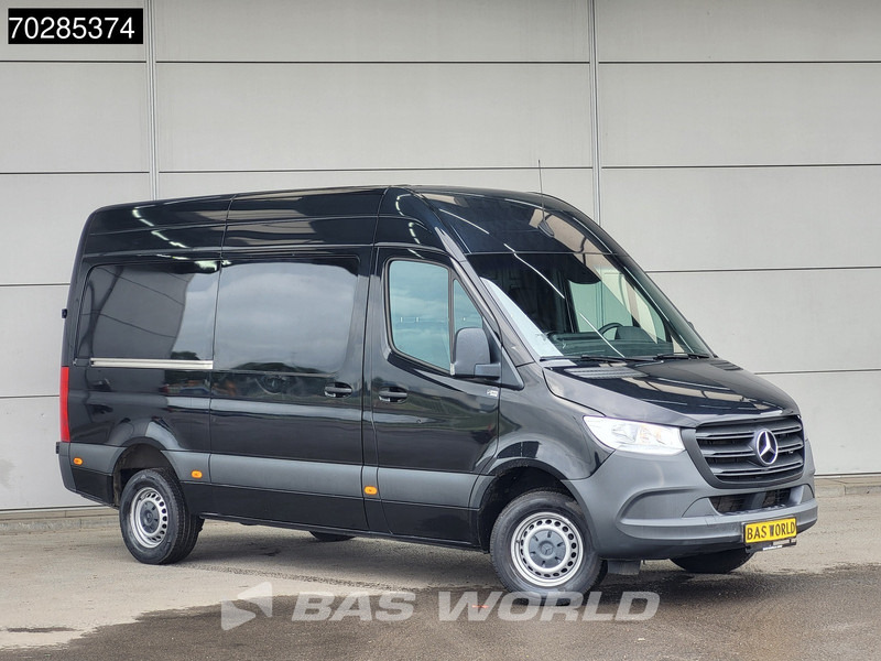 Mercedes-Benz Sprinter 317 CDI Automaat 3,5t Trekhaak L2H2 170PK Airco Camera MBUX Euro6 L2 12m3 Airco Trekhaak - Kaubik: pilt 5 Mercedes-Benz Sprinter 317 CDI Automaat 3,5t Trekhaak L2H2 170PK Airco Camera MBUX Euro6 L2 12m3 Airco Trekhaak - Kaubik: pilt 5