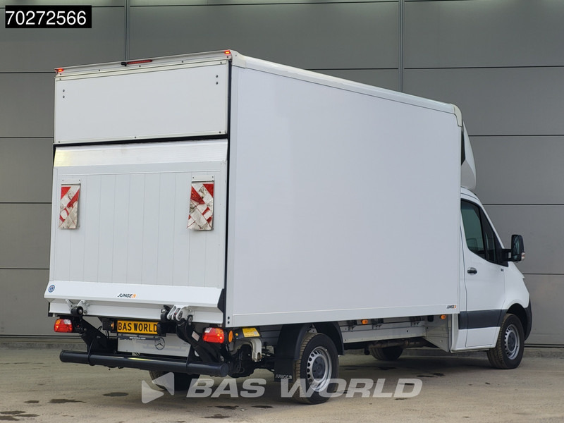 Mercedes-Benz Sprinter 317 CDI Bakwagen Automaat Laadklep Camera Meubelbak Koffer LBW 20m3 Airco - Tarbesõiduk furgoon: pilt 5 Mercedes-Benz Sprinter 317 CDI Bakwagen Automaat Laadklep Camera Meubelbak Koffer LBW 20m3 Airco - Tarbesõiduk furgoon: pilt 5