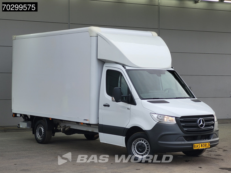 Mercedes-Benz Sprinter 317 CDI Laadklep Automaat Bakwagen 170PK Airco Camera Euro6 Meubelbak Koffer Airco - Tarbesõiduk furgoon: pilt 5 Mercedes-Benz Sprinter 317 CDI Laadklep Automaat Bakwagen 170PK Airco Camera Euro6 Meubelbak Koffer Airco - Tarbesõiduk furgoon: pilt 5