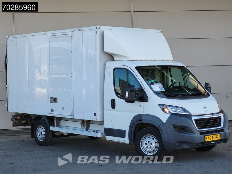 Peugeot Boxer 150PK Trekhaak D'Hollandia Laadklep Zijdeur Bakwagen Navi Airco Cruise Lat om Lat Euro5 Meubelbak Koffer 18m3 Airco Trekhaak Cruise co - Tarbesõiduk furgoon: pilt 5 Peugeot Boxer 150PK Trekhaak D'Hollandia Laadklep Zijdeur Bakwagen Navi Airco Cruise Lat om Lat Euro5 Meubelbak Koffer 18m3 Airco Trekhaak Cruise co - Tarbesõiduk furgoon: pilt 5