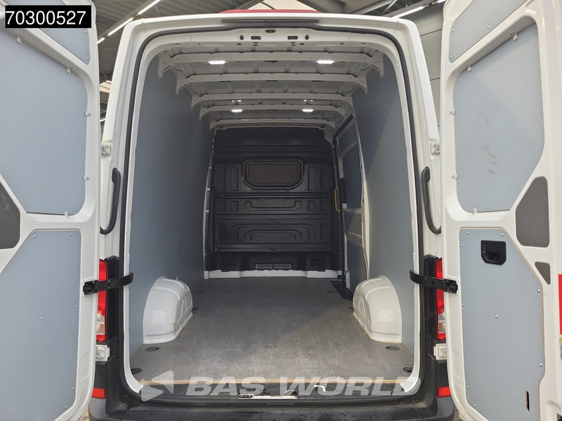 Volkswagen Crafter 102pk L3H3 Trekhaak Navi Airco Parkeersensorenv+ Euro6 L2H2 Airco Trekhaak - Kaubik: pilt 3 Volkswagen Crafter 102pk L3H3 Trekhaak Navi Airco Parkeersensorenv+ Euro6 L2H2 Airco Trekhaak - Kaubik: pilt 3