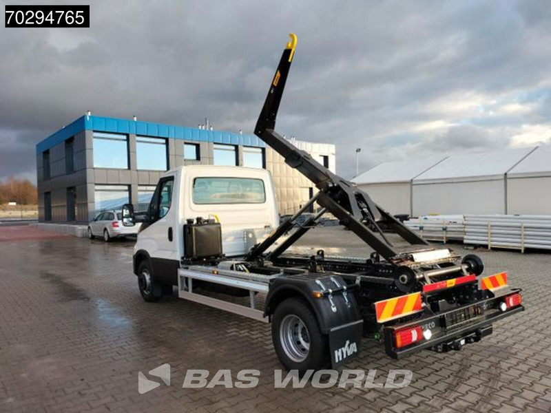 Iveco Daily 70C18 5 Tonnes Hooklift Euro 6 A/C - Tarbesõiduk kallur: pilt 2 Iveco Daily 70C18 5 Tonnes Hooklift Euro 6 A/C - Tarbesõiduk kallur: pilt 2