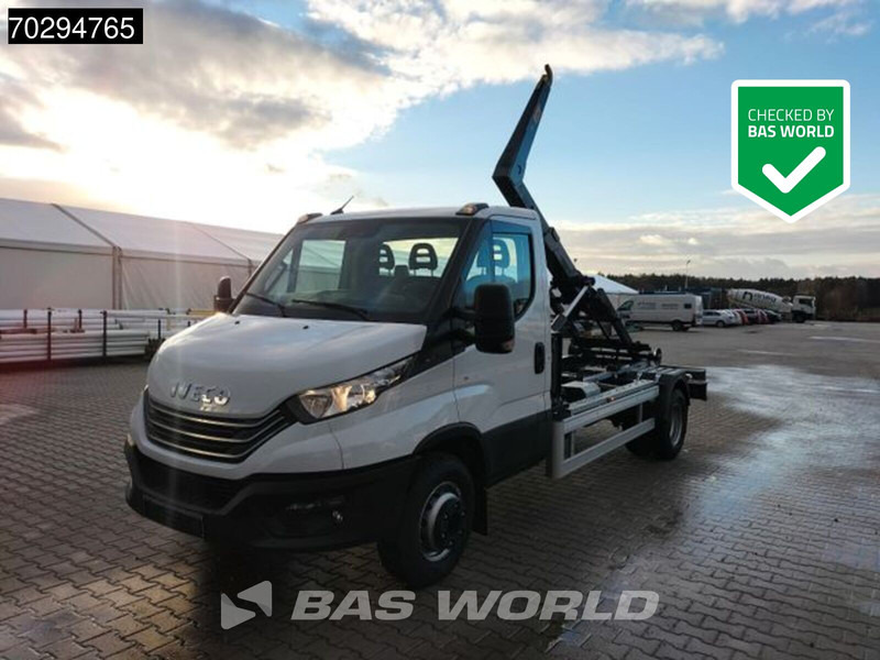 Iveco Daily 70C18 5 Tonnes Hooklift Euro 6 A/C - Tarbesõiduk kallur: pilt 1 Iveco Daily 70C18 5 Tonnes Hooklift Euro 6 A/C - Tarbesõiduk kallur: pilt 1