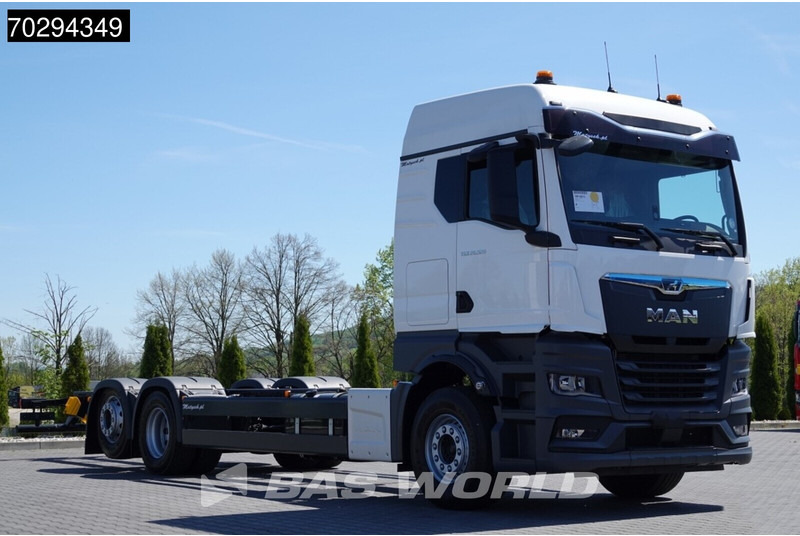 MAN TGX 26.520 TGX 6X2 Lift-Steering Axle Euro 6 - Kabiinišassiiga veoauto: pilt 3 MAN TGX 26.520 TGX 6X2 Lift-Steering Axle Euro 6 - Kabiinišassiiga veoauto: pilt 3