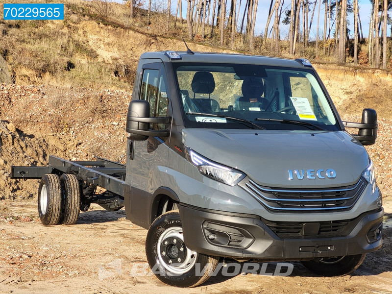 Iveco Daily 70C18 475WB Chassis Cabine Fahrgestell Airco Cruise Navi A/C - Tarbesõiduk: pilt 3 Iveco Daily 70C18 475WB Chassis Cabine Fahrgestell Airco Cruise Navi A/C - Tarbesõiduk: pilt 3