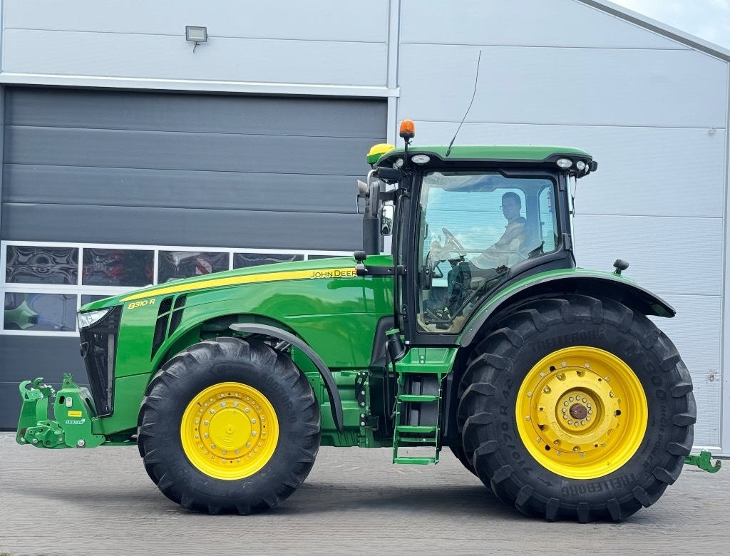 John Deere 8310 R - Traktor: pilt 4 John Deere 8310 R - Traktor: pilt 4