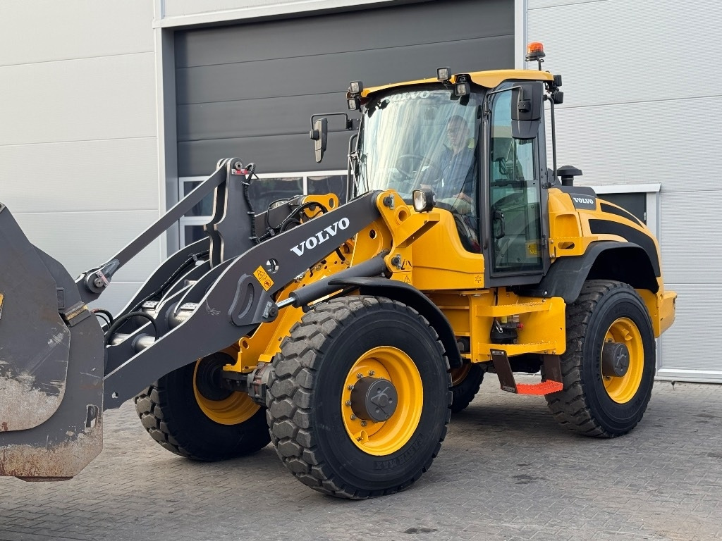 Volvo L 45 H - Rataslaadur: pilt 1 Volvo L 45 H - Rataslaadur: pilt 1