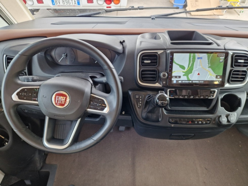 Carthago Chic C Line I 4.9 LE/L - Täisintegreeritud matkaauto: pilt 5 Carthago Chic C Line I 4.9 LE/L - Täisintegreeritud matkaauto: pilt 5