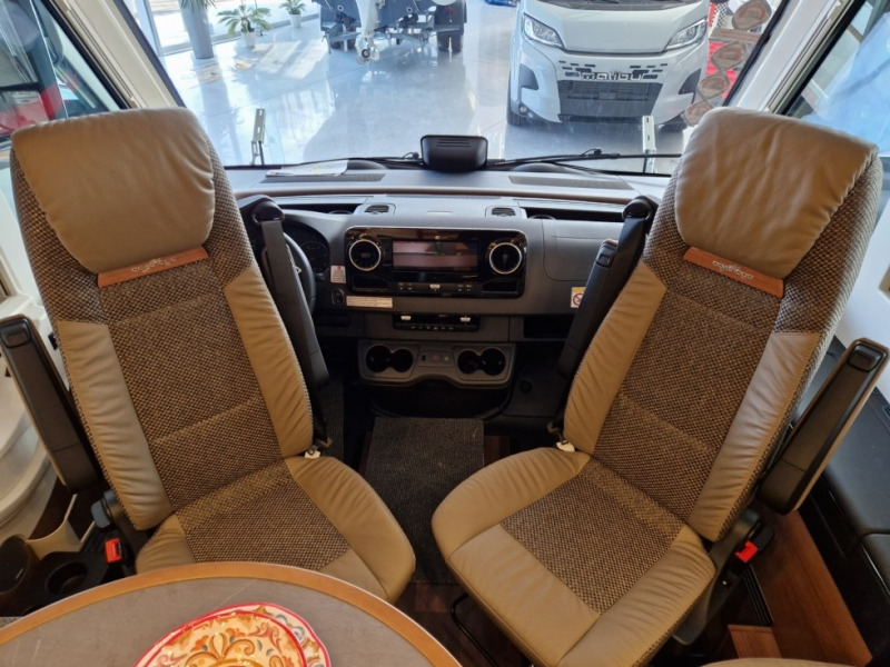 Carthago Chic E-Line I 64 XL QB Mercedes - Täisintegreeritud matkaauto: pilt 5 Carthago Chic E-Line I 64 XL QB Mercedes - Täisintegreeritud matkaauto: pilt 5