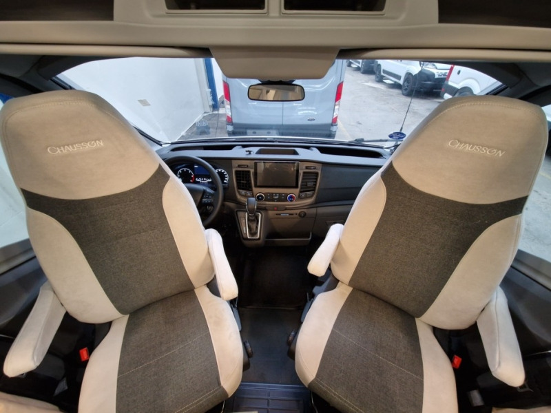 Chausson 788 Titanium Ultimate Ford M24 - Poolintegreeritud matkaauto: pilt 5 Chausson 788 Titanium Ultimate Ford M24 - Poolintegreeritud matkaauto: pilt 5