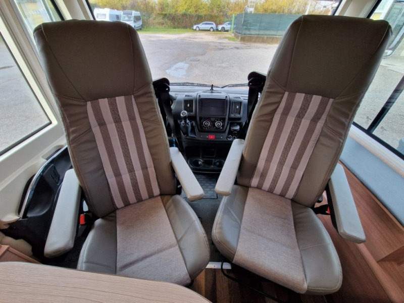 Knaus Sky I 650 MG - Täisintegreeritud matkaauto: pilt 4 Knaus Sky I 650 MG - Täisintegreeritud matkaauto: pilt 4