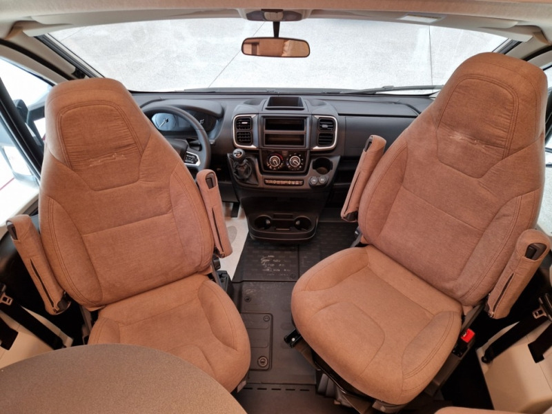 Laika Ecovip L3019 - Poolintegreeritud matkaauto: pilt 5 Laika Ecovip L3019 - Poolintegreeritud matkaauto: pilt 5