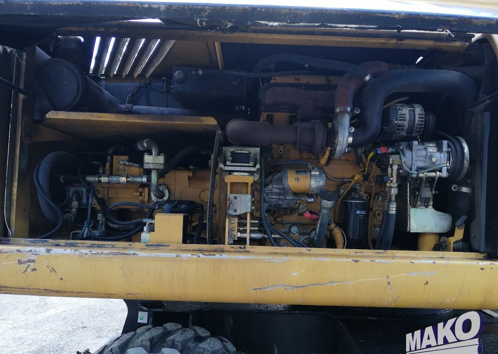 Ratastel ekskavaator Caterpillar M315 C: pilt 8