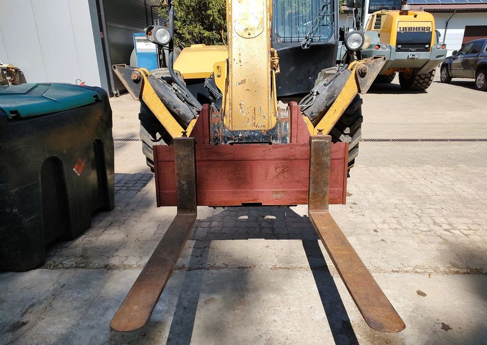 Caterpillar TH417 - Teleskooplaadur: pilt 3 Caterpillar TH417 - Teleskooplaadur: pilt 3