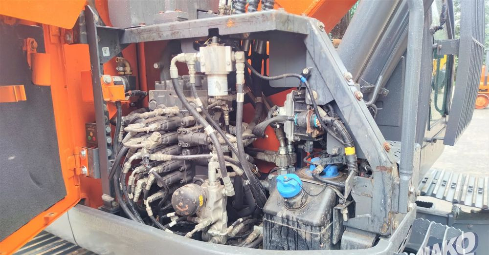 Lintekskavaator Doosan DX140LCR-5: pilt 9