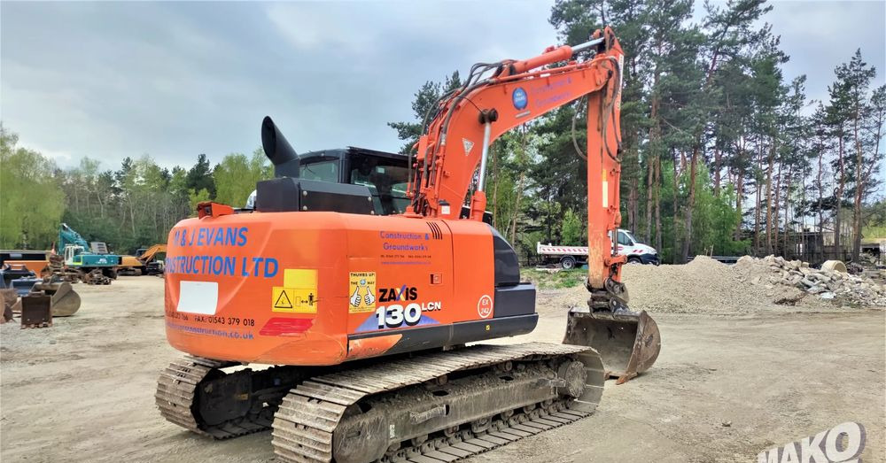 Hitachi ZX130 LCN-6 - Lintekskavaator: pilt 4 Hitachi ZX130 LCN-6 - Lintekskavaator: pilt 4