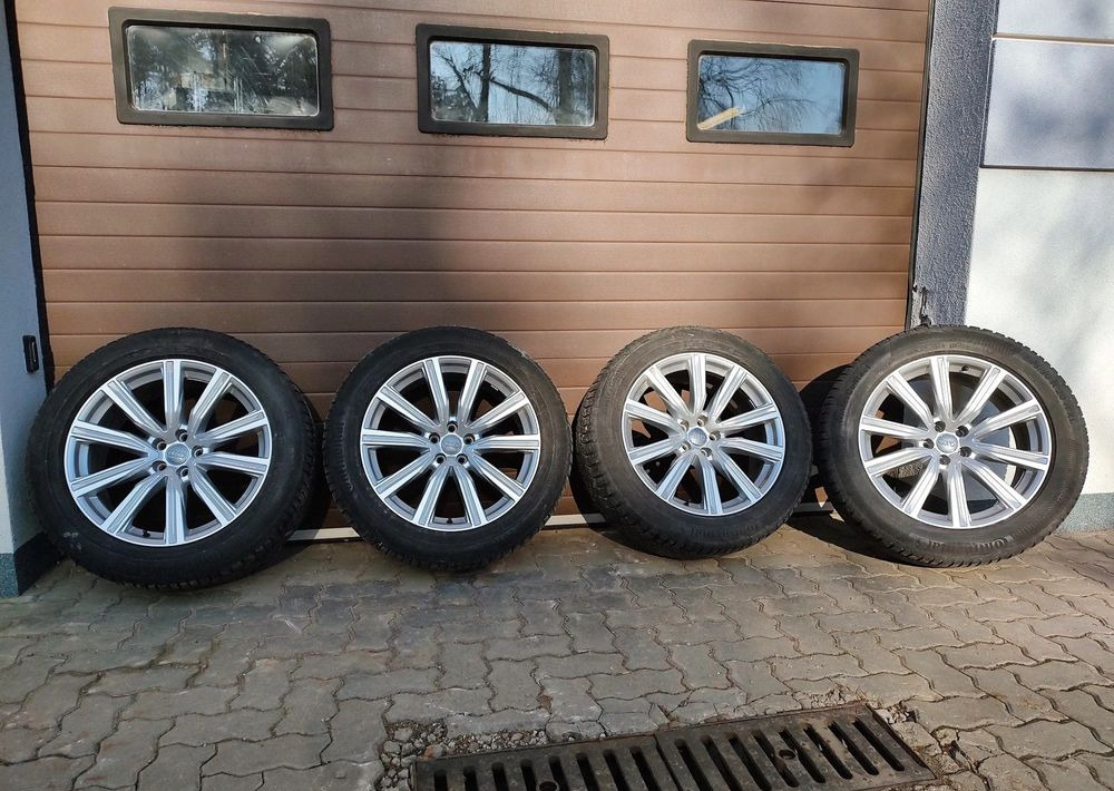 Koła felgi aluminiowe Audi Q8 SQ8 z oponami zimowymi Continental WinterContact TS850P 265/50 R20 H XL - Komplektne ratas - Auto: pilt 1 Koła felgi aluminiowe Audi Q8 SQ8 z oponami zimowymi Continental WinterContact TS850P 265/50 R20 H XL - Komplektne ratas - Auto: pilt 1