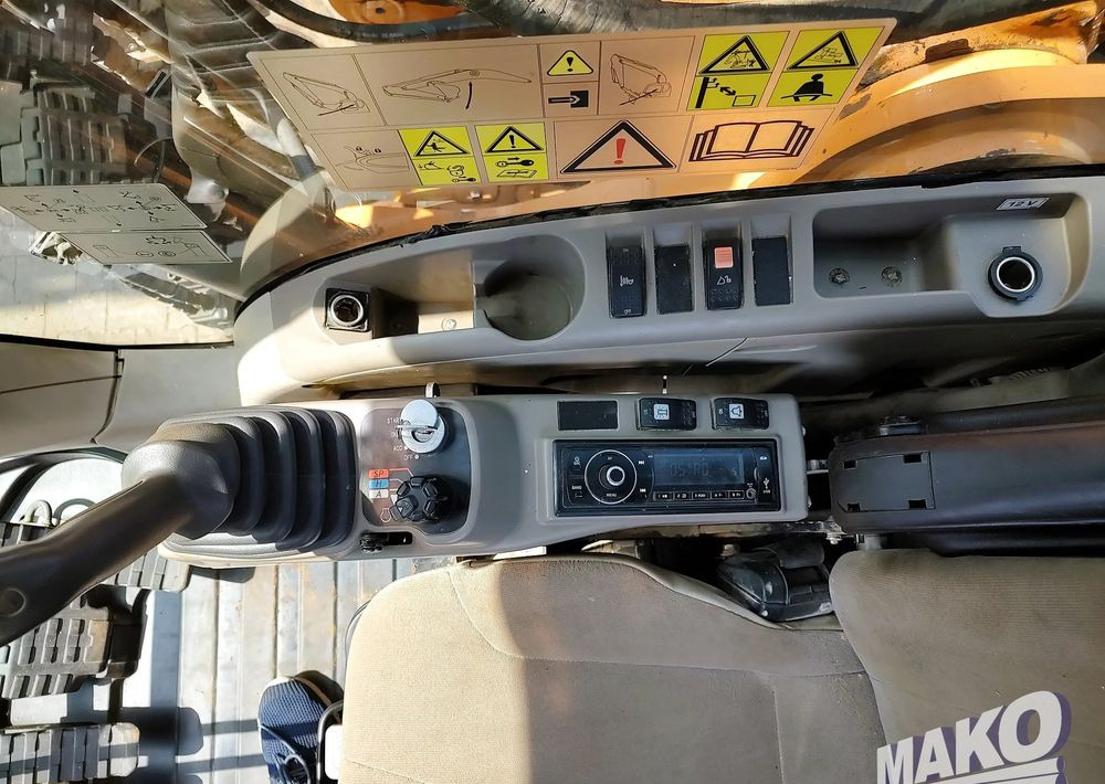 Lintekskavaator Komatsu CX 300D: pilt 9