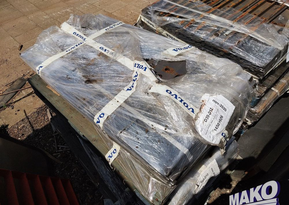 NOWE klepki płyty gąsienic Volvo 60cm 600mm - Relss - Ehitusmasinad: pilt 2 NOWE klepki płyty gąsienic Volvo 60cm 600mm - Relss - Ehitusmasinad: pilt 2