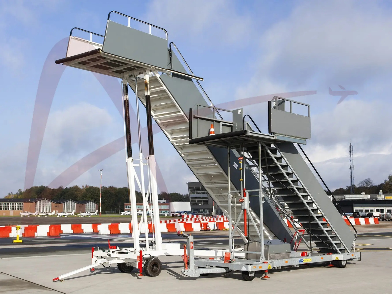 AMSS SKYWAY 96-232 - Reisijate trepp: pilt 4 AMSS SKYWAY 96-232 - Reisijate trepp: pilt 4