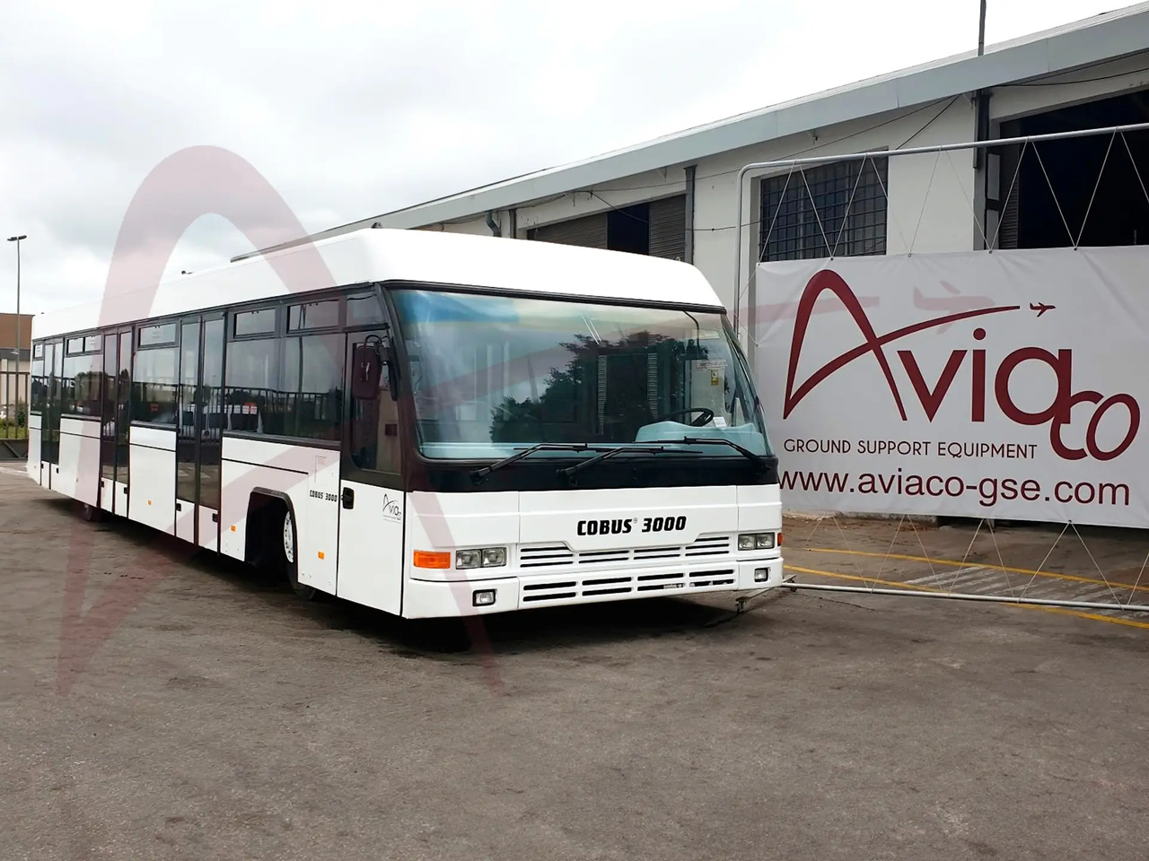 CONTRAC COBUS 3000 - Lennujaama buss: pilt 2 CONTRAC COBUS 3000 - Lennujaama buss: pilt 2