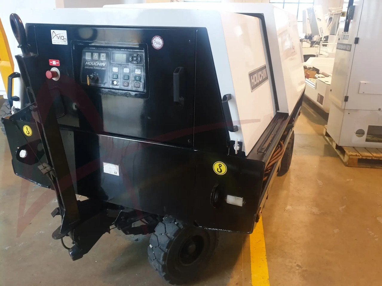 HOUCHIN 490-90 - Maapealne vooluallikas: pilt 2 HOUCHIN 490-90 - Maapealne vooluallikas: pilt 2