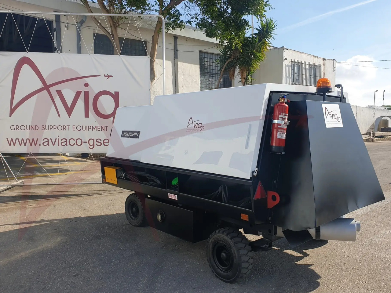 HOUCHIN C690-100DV - Maapealne vooluallikas: pilt 1 HOUCHIN C690-100DV - Maapealne vooluallikas: pilt 1