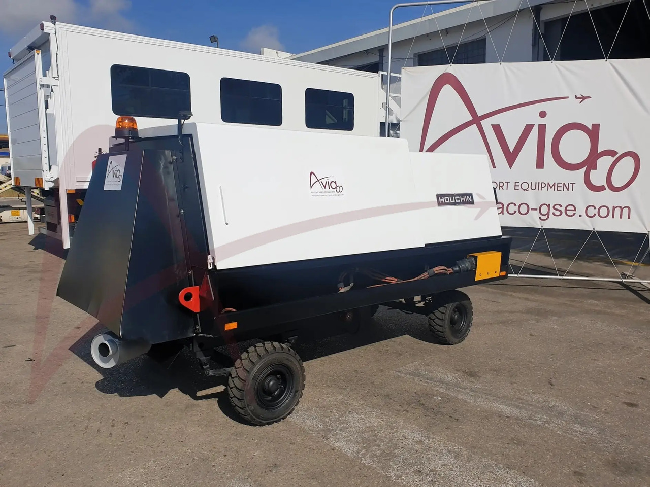 HOUCHIN C690-100DV - Maapealne vooluallikas: pilt 3 HOUCHIN C690-100DV - Maapealne vooluallikas: pilt 3