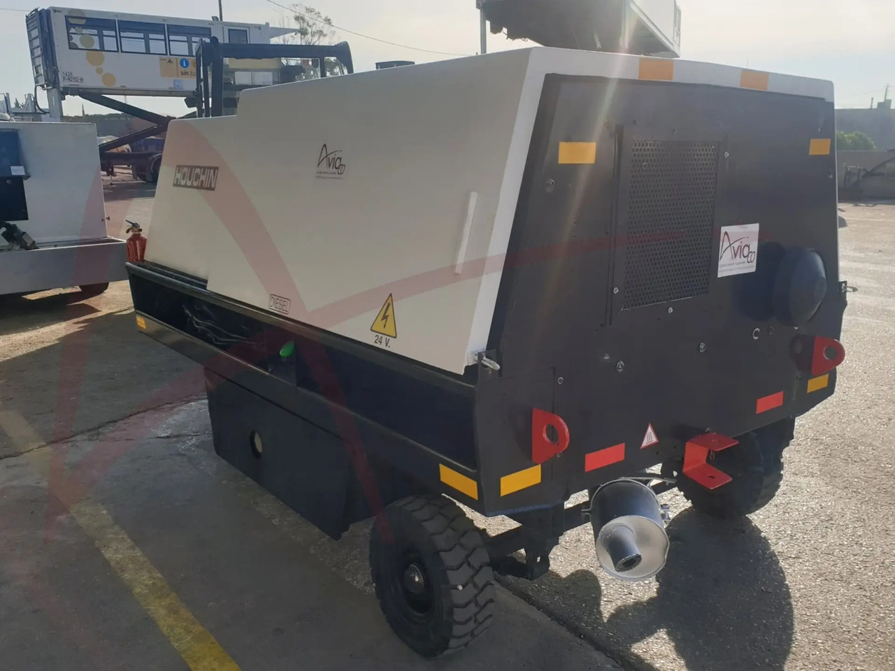 HOUCHIN D690 SV - Maapealne vooluallikas: pilt 2 HOUCHIN D690 SV - Maapealne vooluallikas: pilt 2