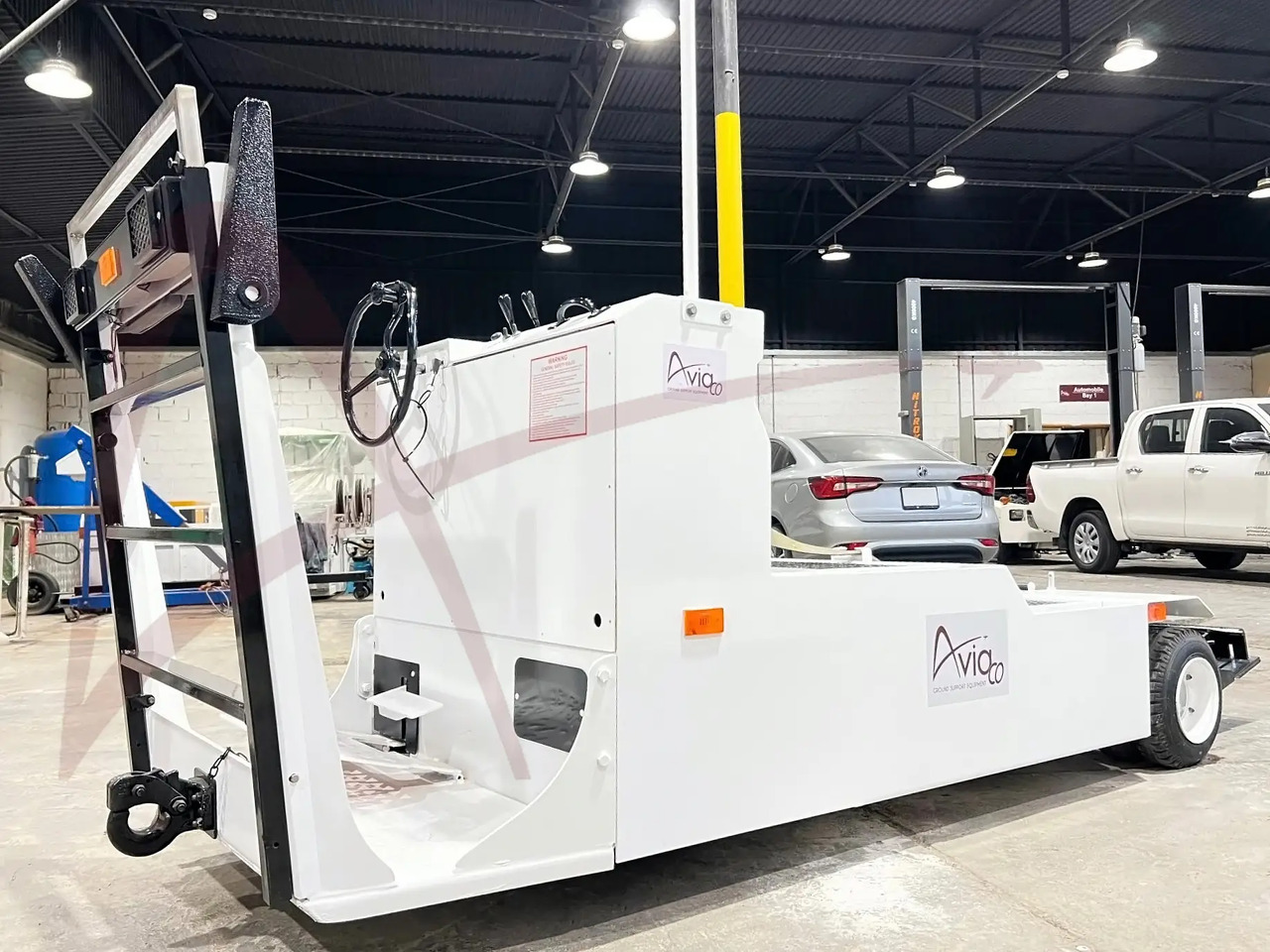 LEKTRO AP8600 - Lennukite puksiirsõiduk: pilt 1 LEKTRO AP8600 - Lennukite puksiirsõiduk: pilt 1