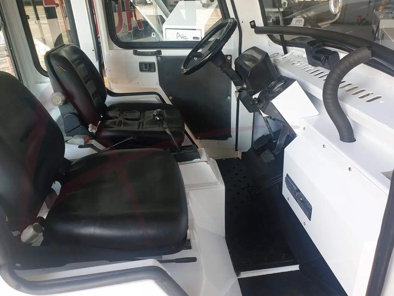 NISSAN FV02 - Pagasiveok: pilt 5 NISSAN FV02 - Pagasiveok: pilt 5