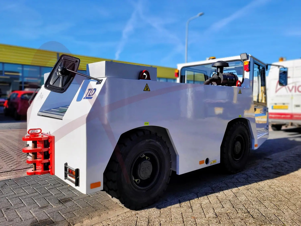 TLD TMX-100 - Lennukite puksiirsõiduk: pilt 2 TLD TMX-100 - Lennukite puksiirsõiduk: pilt 2