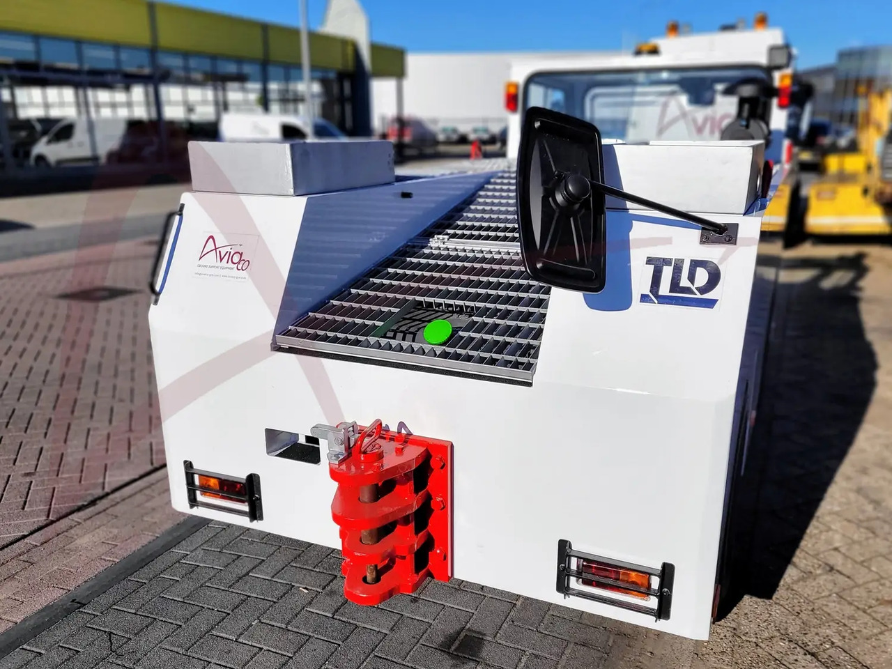 TLD TMX-100 - Lennukite puksiirsõiduk: pilt 5 TLD TMX-100 - Lennukite puksiirsõiduk: pilt 5