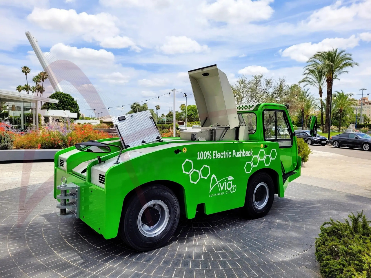TLD TMX-150/12 Electric - Lennukite puksiirsõiduk: pilt 2 TLD TMX-150/12 Electric - Lennukite puksiirsõiduk: pilt 2