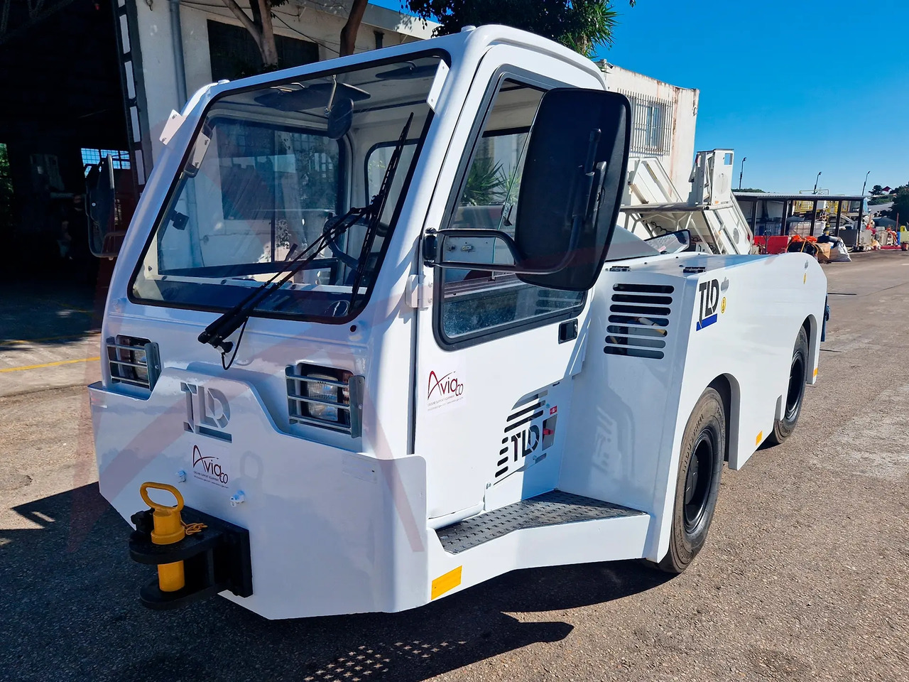 TLD TMX-150/15 - Lennukite puksiirsõiduk: pilt 1 TLD TMX-150/15 - Lennukite puksiirsõiduk: pilt 1