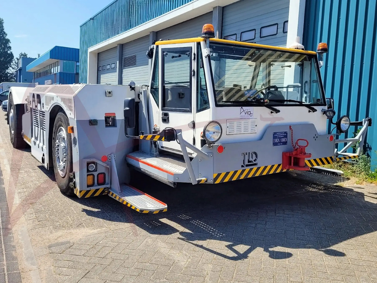 TLD TPX-500-MTS - Lennukite puksiirsõiduk: pilt 1 TLD TPX-500-MTS - Lennukite puksiirsõiduk: pilt 1