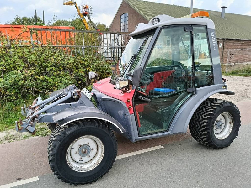 Aebi TT280 werktuigdrager maaier laag zwaartepunt - Põllutöö järelhaagis: pilt 1 Aebi TT280 werktuigdrager maaier laag zwaartepunt - Põllutöö järelhaagis: pilt 1