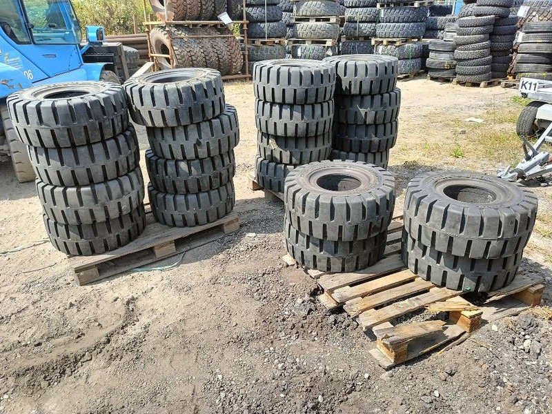 Banden landbouwbanden michelin dunlop 9.5R17.5 + 2 - Rehvid ja veljed - Ehitusmasinad: pilt 4 Banden landbouwbanden michelin dunlop 9.5R17.5 + 2 - Rehvid ja veljed - Ehitusmasinad: pilt 4