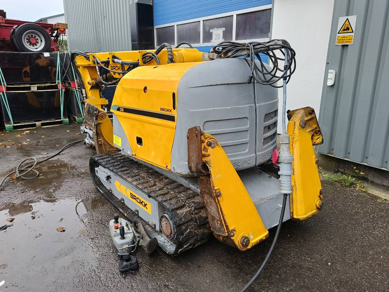 Brokk 330 remote demolition robot sloop kraan excavator - Lintekskavaator: pilt 4 Brokk 330 remote demolition robot sloop kraan excavator - Lintekskavaator: pilt 4