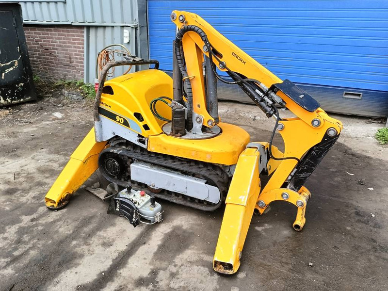 Brokk 90 husqvarna robot remote excavator digger - Lintekskavaator: pilt 1 Brokk 90 husqvarna robot remote excavator digger - Lintekskavaator: pilt 1