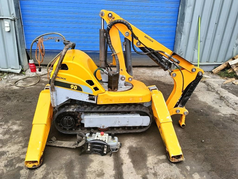 Brokk 90 husqvarna robot remote excavator digger - Lintekskavaator: pilt 2 Brokk 90 husqvarna robot remote excavator digger - Lintekskavaator: pilt 2