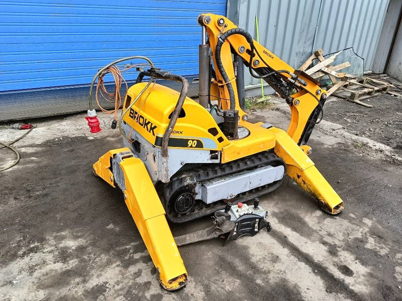 Brokk 90 husqvarna robot remote excavator digger - Lintekskavaator: pilt 3 Brokk 90 husqvarna robot remote excavator digger - Lintekskavaator: pilt 3