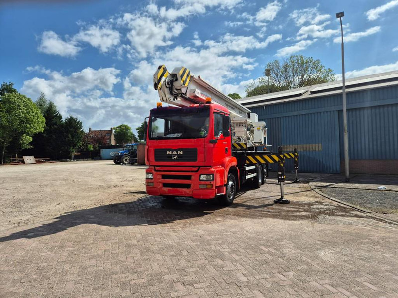 Bronto skylift 28-2T1 28 m hi lift hoogwerker MAN TGA 26. - Veoautolt tõusev platvorm: pilt 2 Bronto skylift 28-2T1 28 m hi lift hoogwerker MAN TGA 26. - Veoautolt tõusev platvorm: pilt 2