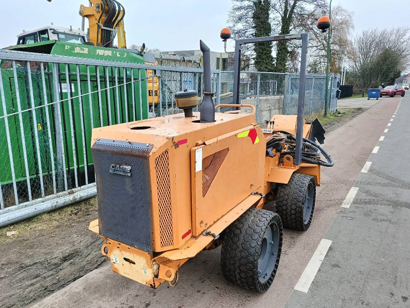 Case Maxi-Sneaker Maxi C c220 top cutter wheel paver - Kraavikaevamismasin: pilt 4 Case Maxi-Sneaker Maxi C c220 top cutter wheel paver - Kraavikaevamismasin: pilt 4