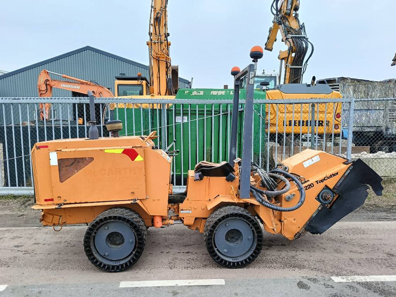 Case Maxi-Sneaker Maxi C c220 top cutter wheel paver - Kraavikaevamismasin: pilt 2 Case Maxi-Sneaker Maxi C c220 top cutter wheel paver - Kraavikaevamismasin: pilt 2